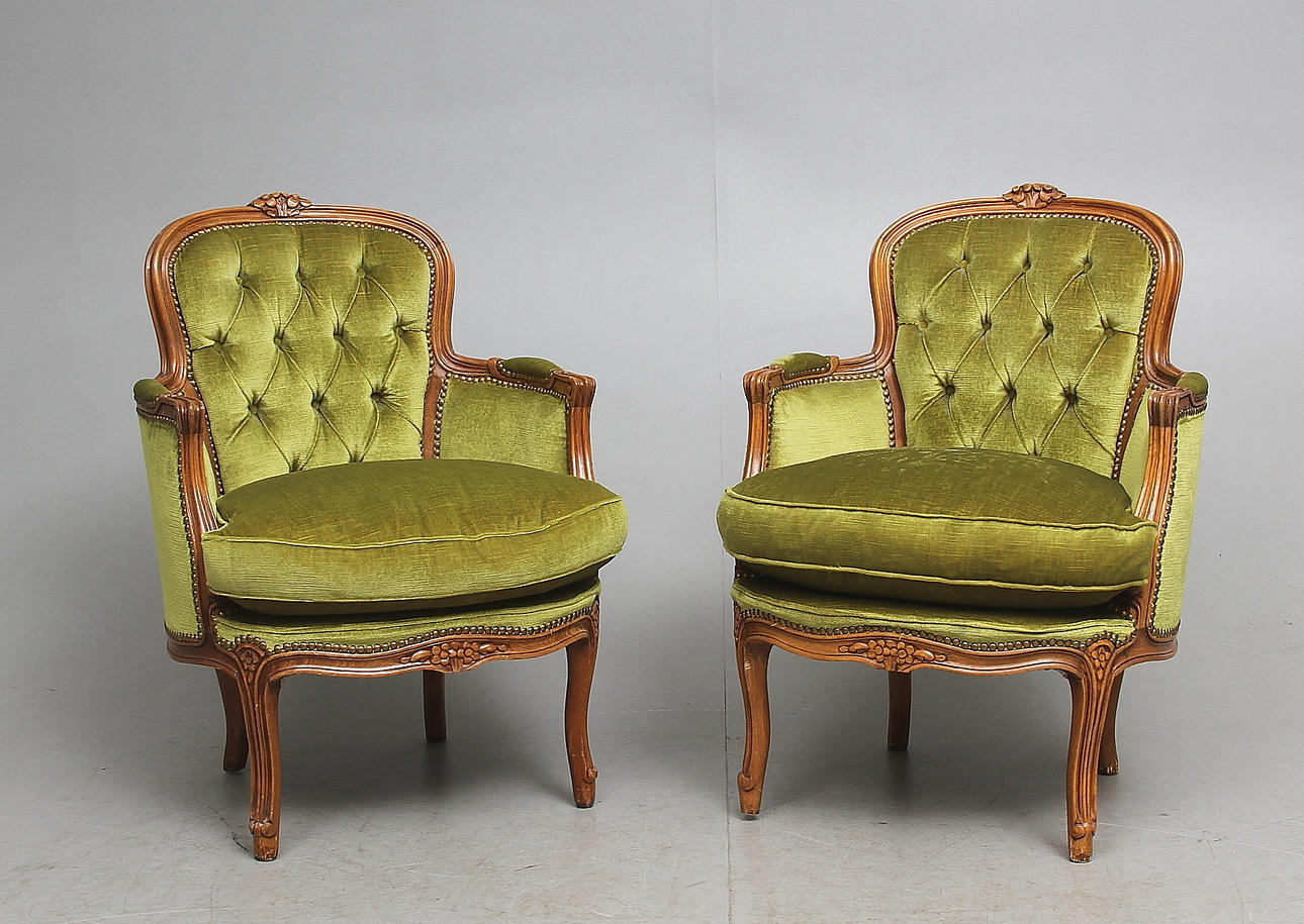 FÅTÖLJER, ett par, rokokostil, 1900-tal.