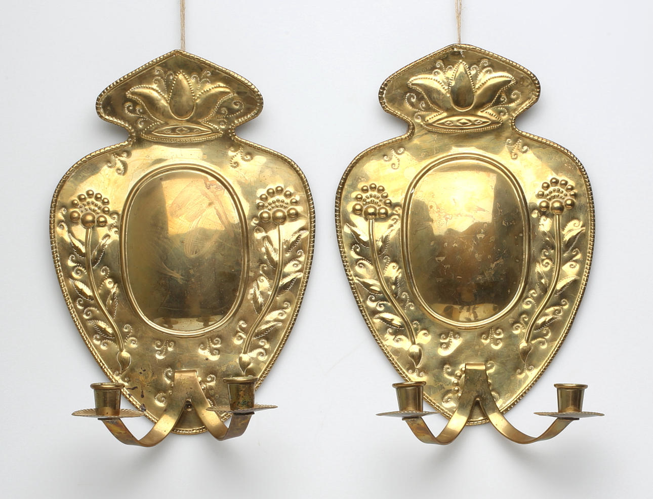 VÄGGLAMPETTER, 1 par, mässing, 1900-tal.