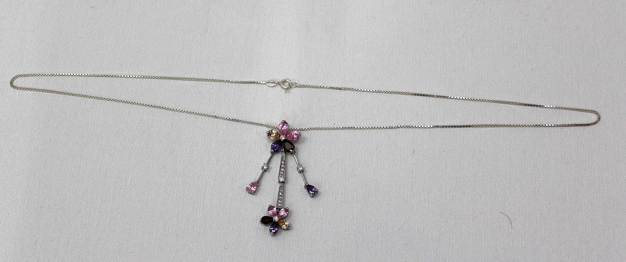 HALSBAND med hänge, stämplad 925, med stenar.