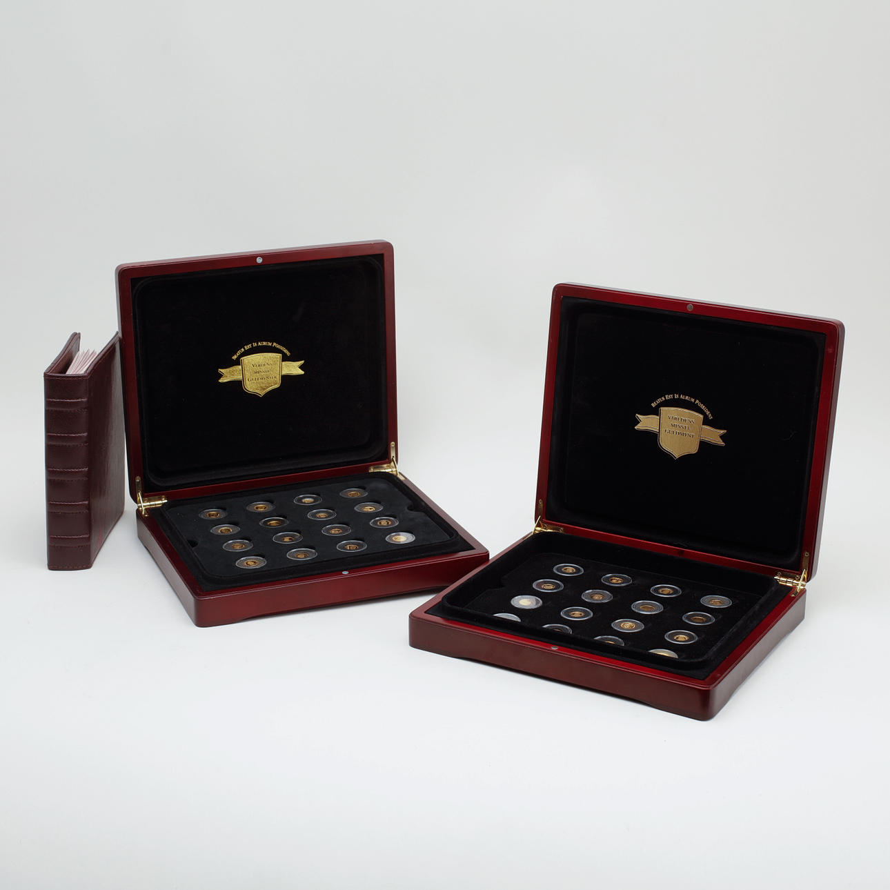 MØNT, 72 stk, 99,9% guld, "Verdens mindste guldmønt".