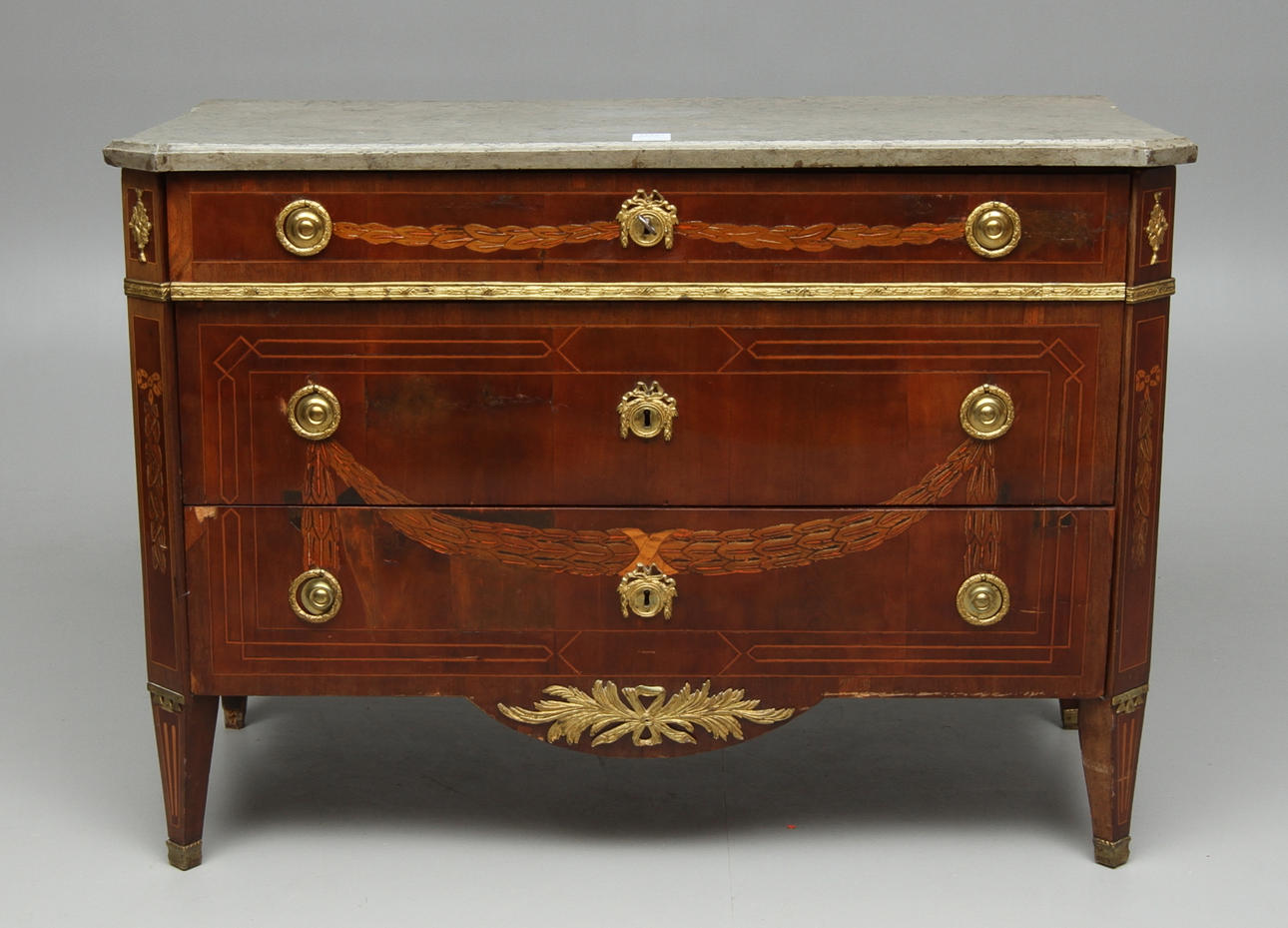 BYRÅ, gustaviansk i Jonas Hultstens art, 1700-tal.