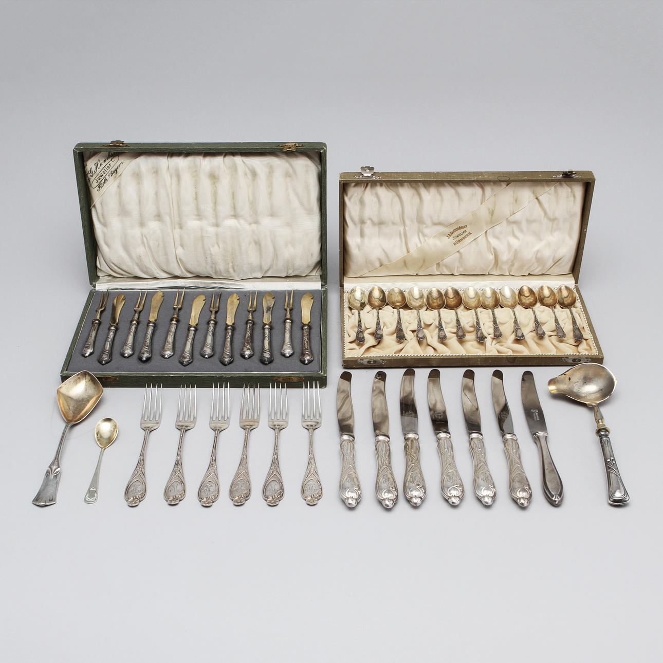 BESTICK, 39 delar, jugend, Tyskland 18/1900-tal, silver/vitmetall, totalvikt silverbestick 296 g.