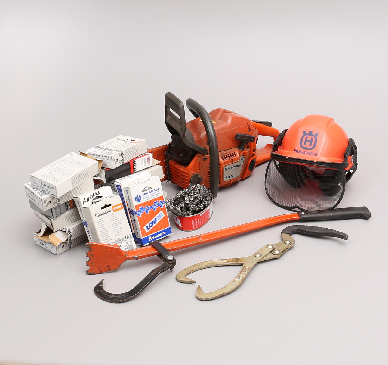 MOOTTORISAHA, Husqvarna, 340, tarvikkeineen.