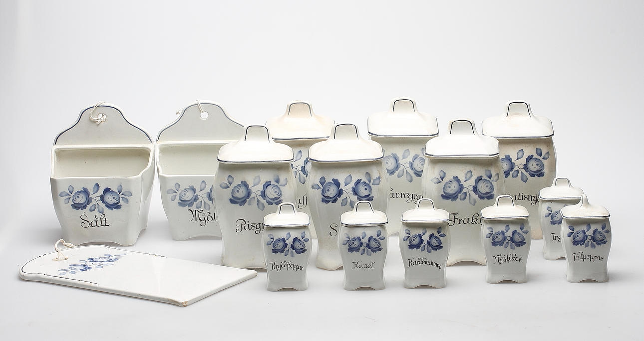 KRYDD- OCH SPECERIUPPSATS, 15 delar, flintgods, Gefle.