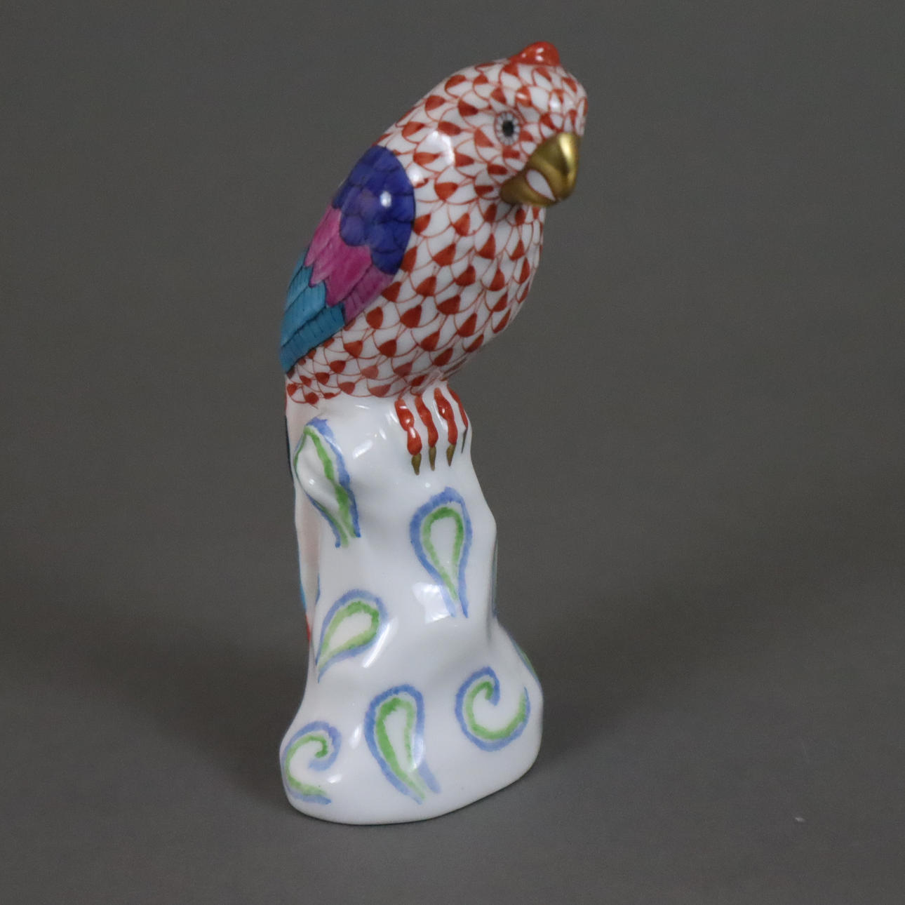 - DJUR SKULPTUR ”PAPEGOJA” - HEREND, UNGERN.