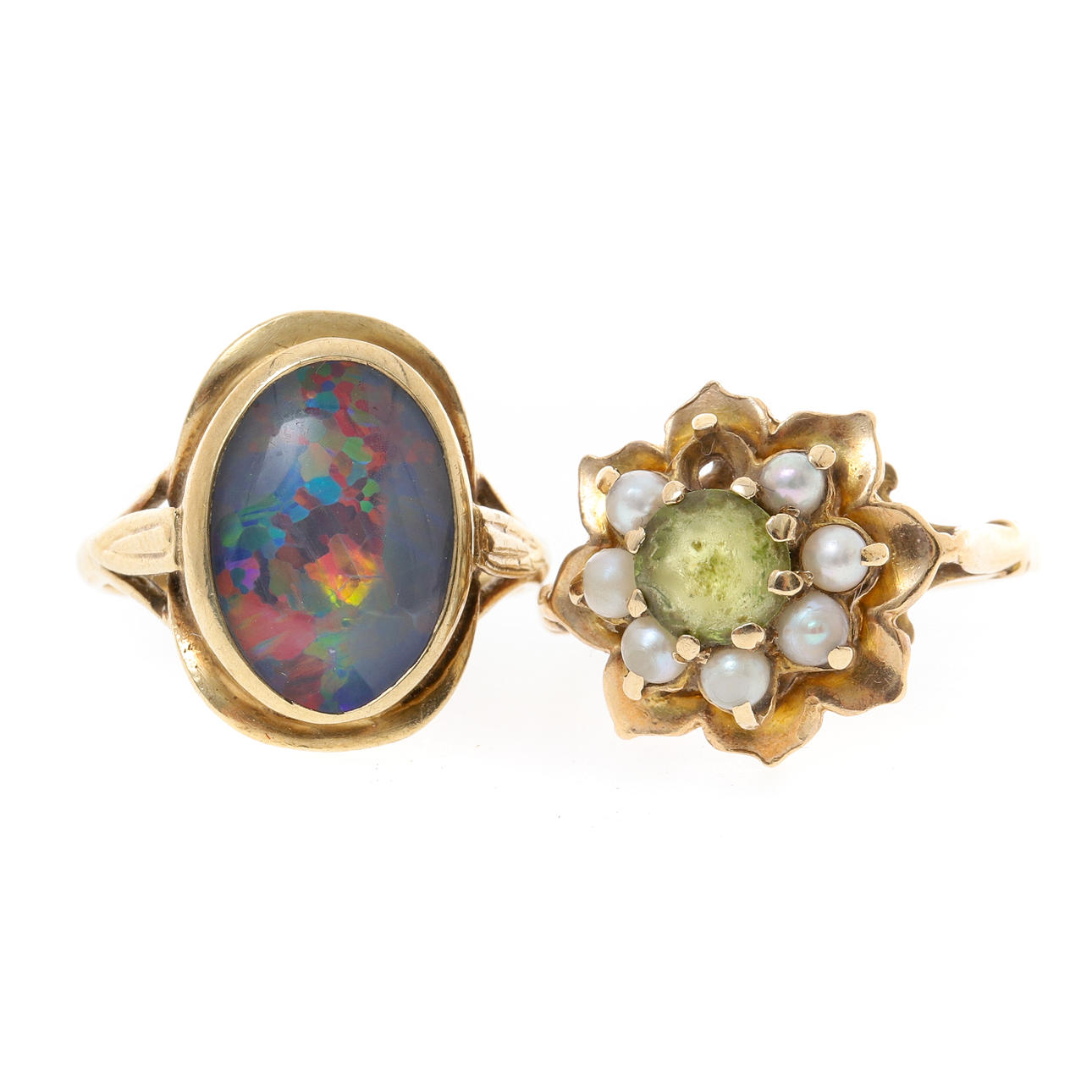 TVÅ GULD KLÄNNING RINGAR.