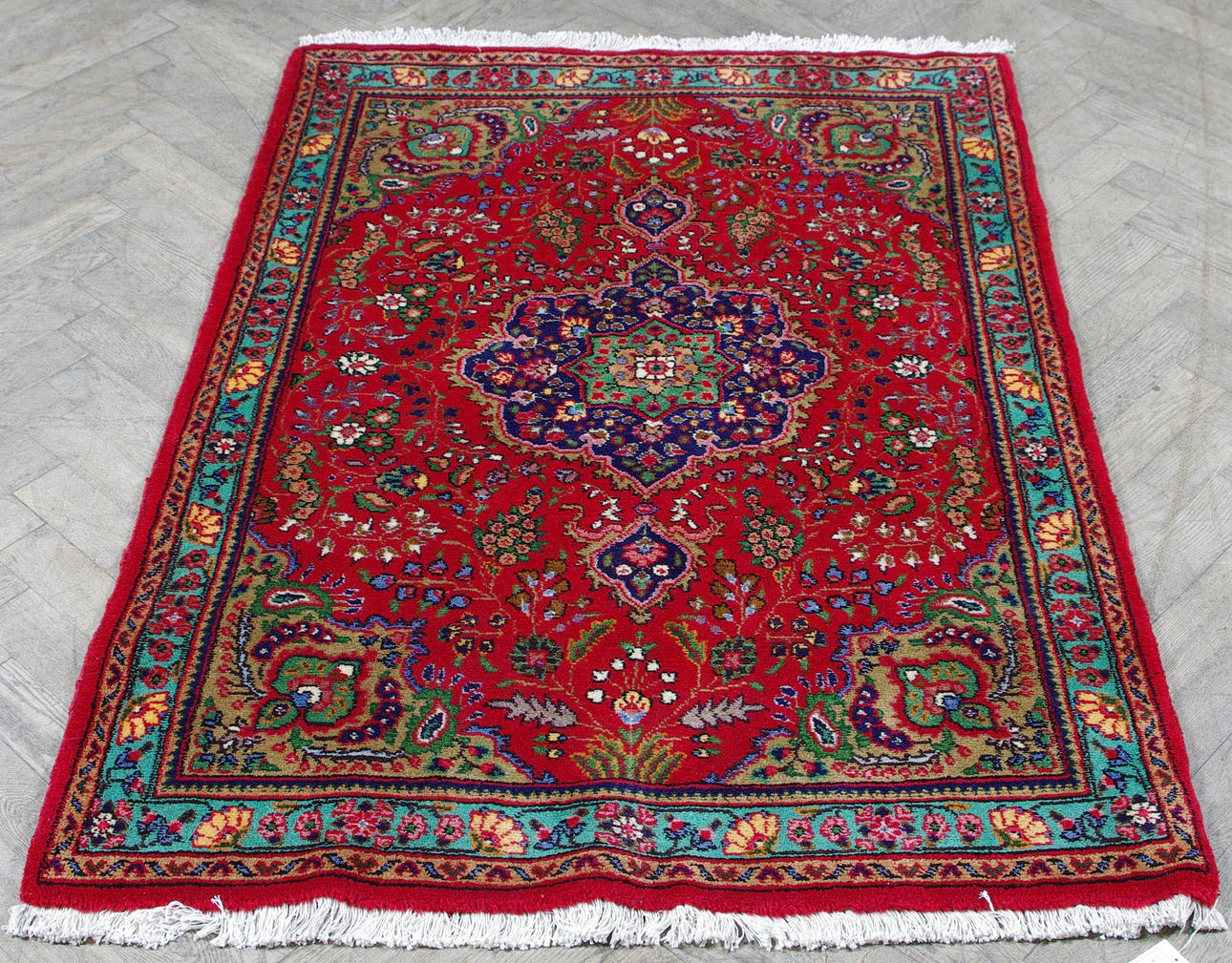 ORIENTMATTA, "Täbriz", 145 x 104 cm.