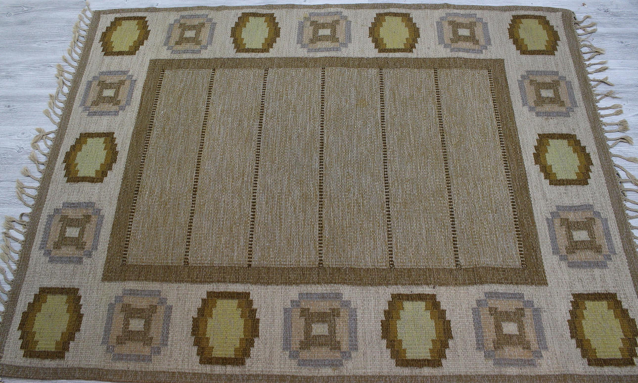 MATTA, rölakan, Ingegärd Silow, signerad IS, 130 x 220 cm.