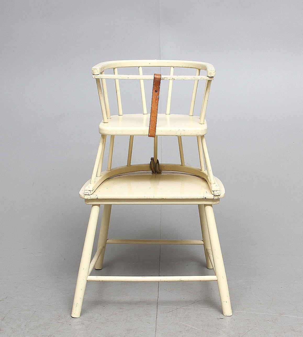 BARNSTOL, 1900-talets mitt.