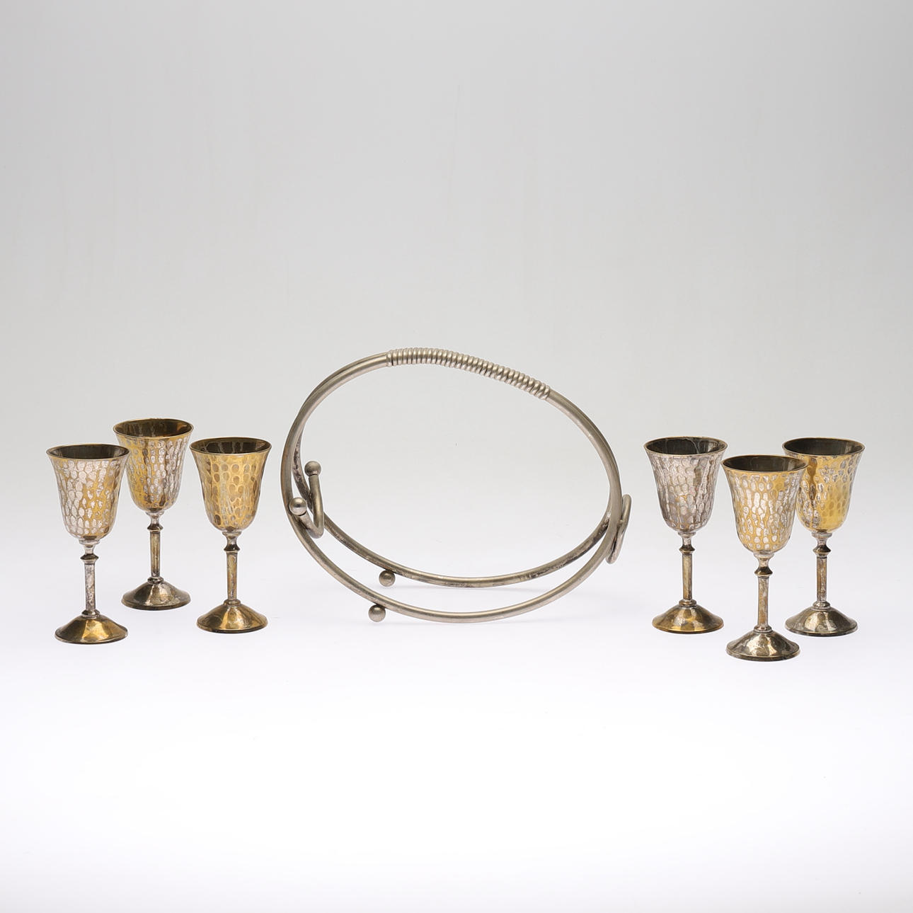 POKAALIT JA PULLOTELINEET, 7 osaa, 1900-luku.