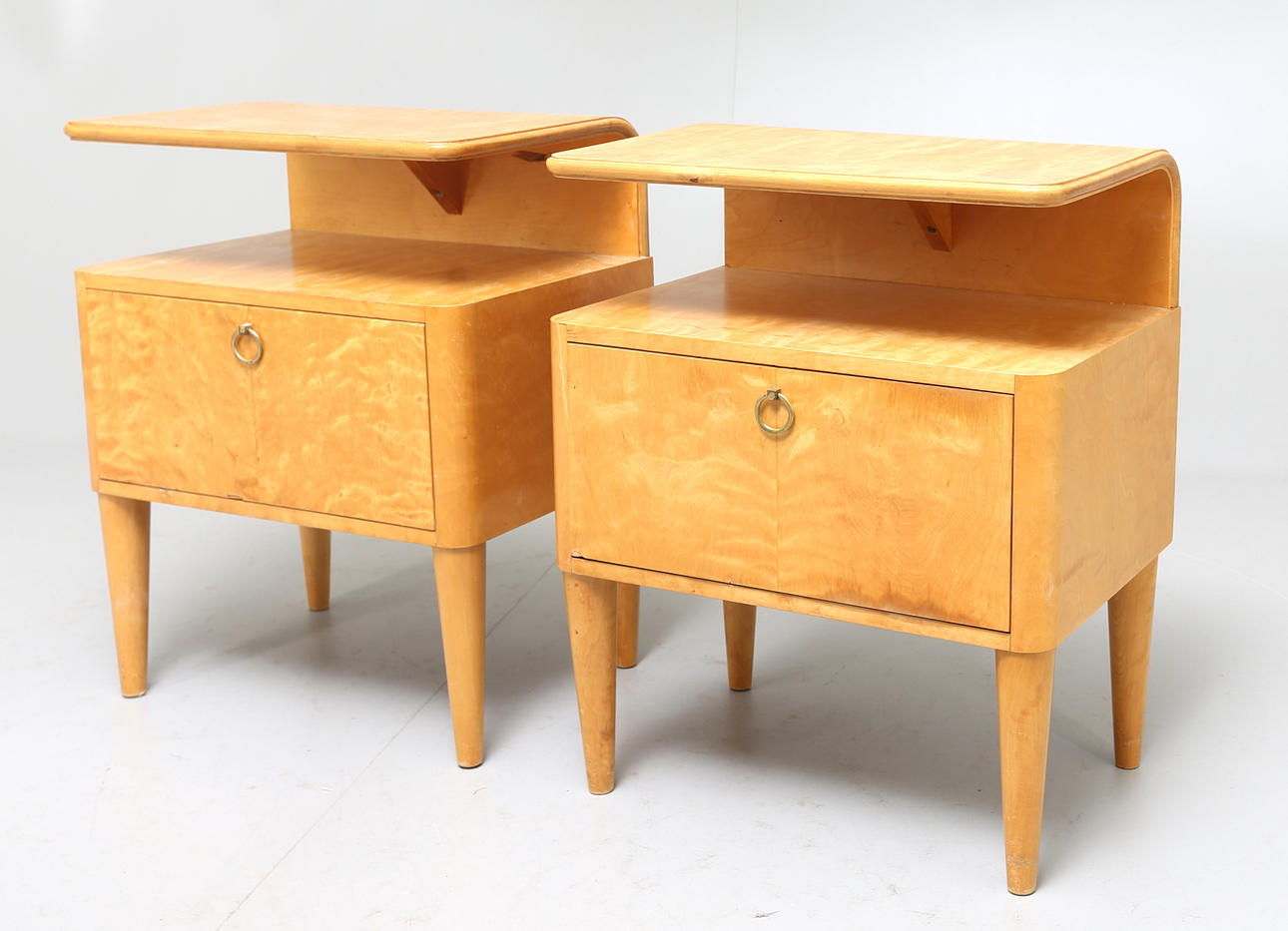 SÄNGBORD, 1 par, 1940-tal.