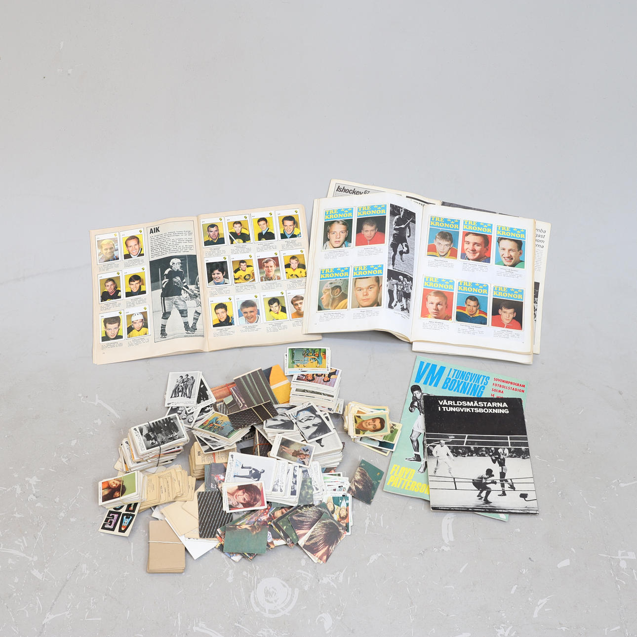 FILM-KARTEN und EISHOCKEY-KARTEN, 1900.