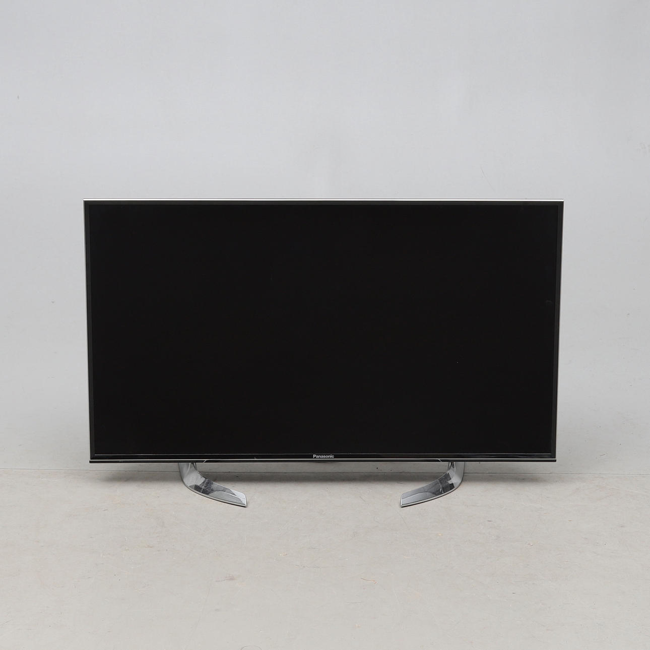 SMART TV, 40", Panasonic TX-40DX603E.