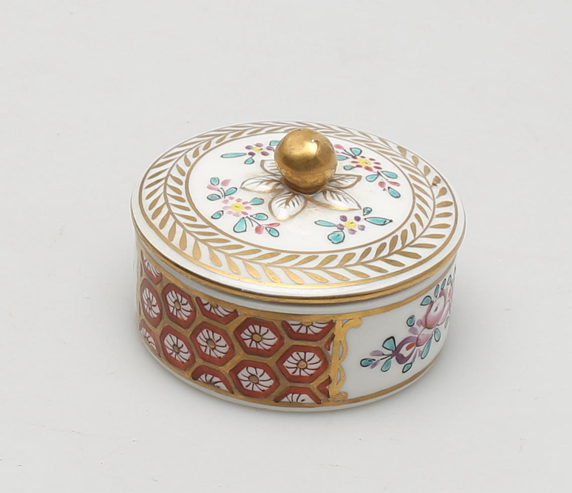 LOCKDOSA,porslin, Mansard, Paris, Frankrike.