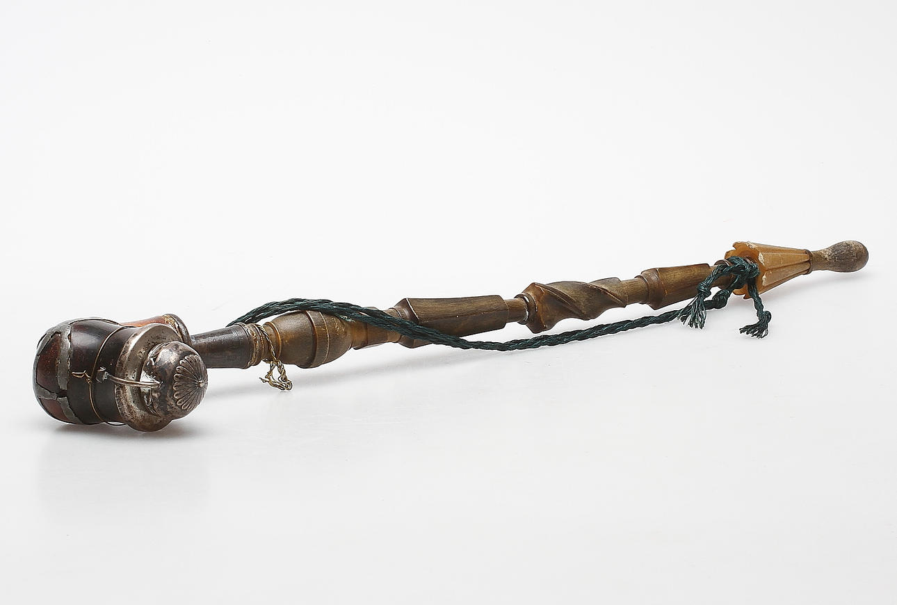 SJÖSKUMSPIPA, silverbeslag, Lars Erik Wohlfart(verksam 1845-48), Vänersborg.