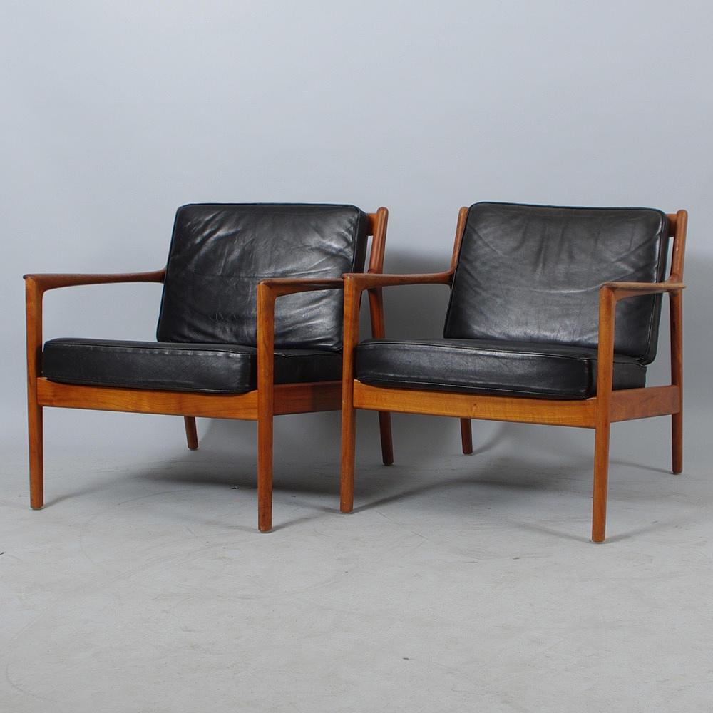 FÅTÖLJER, 1 par, teak/skinn, 1960/70-tal.