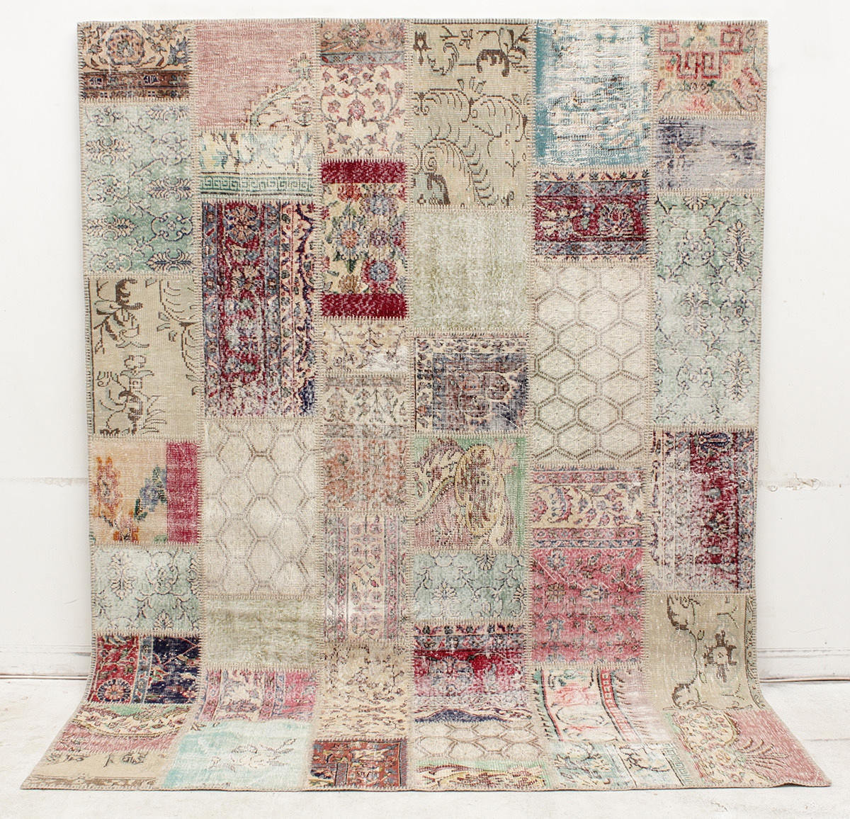 MATTA, Patchwork, 308 x 230 cm.