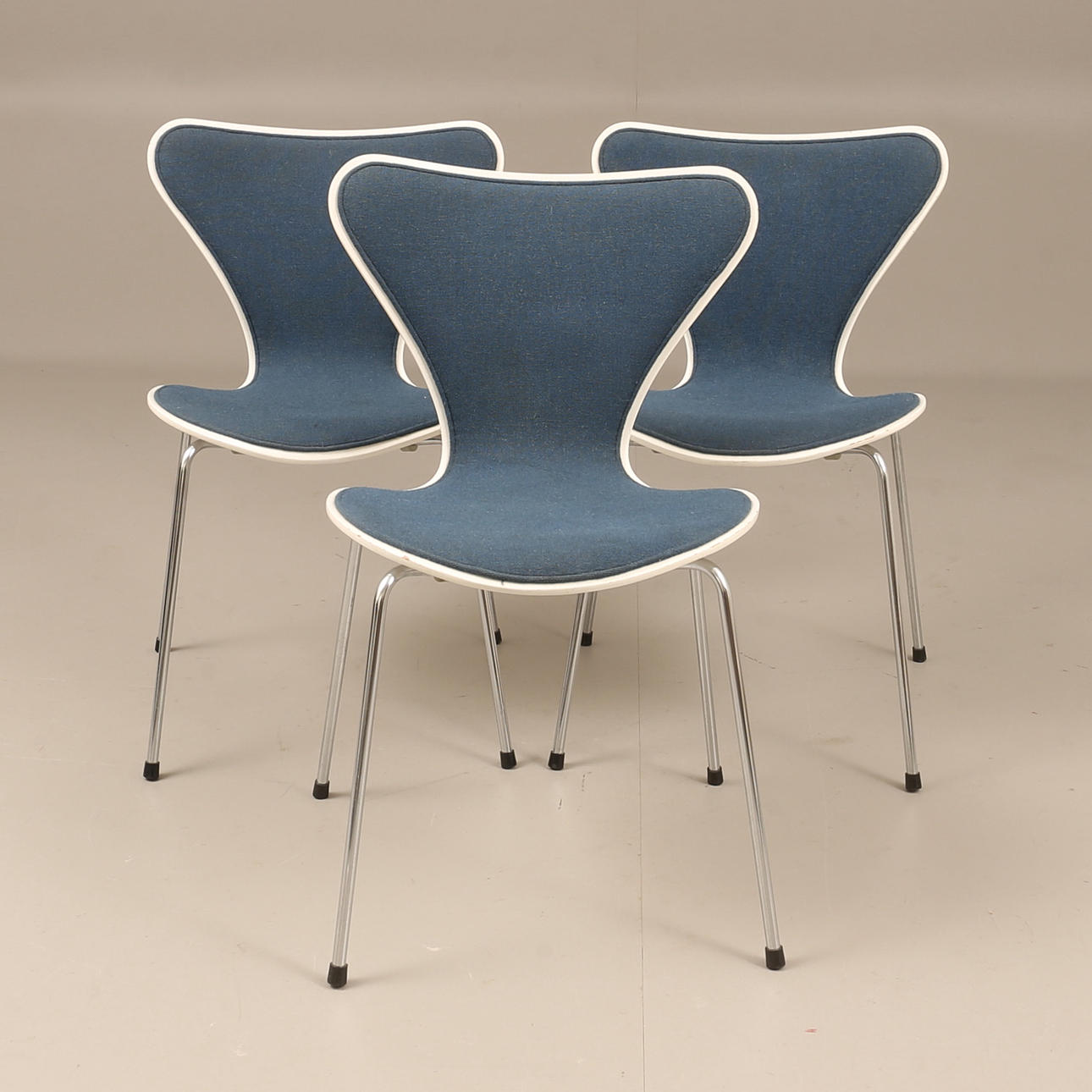 STOLE, 3 stk, "Sjuan", Fritz Hansen, Danmark, 1978.