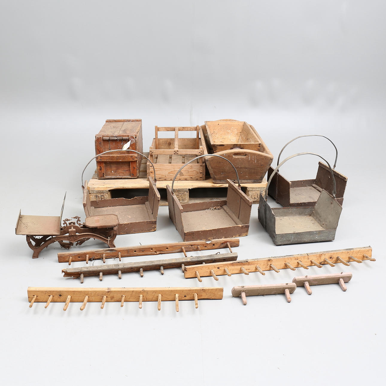 DIVERSE ALLMOGE, 15 delar.