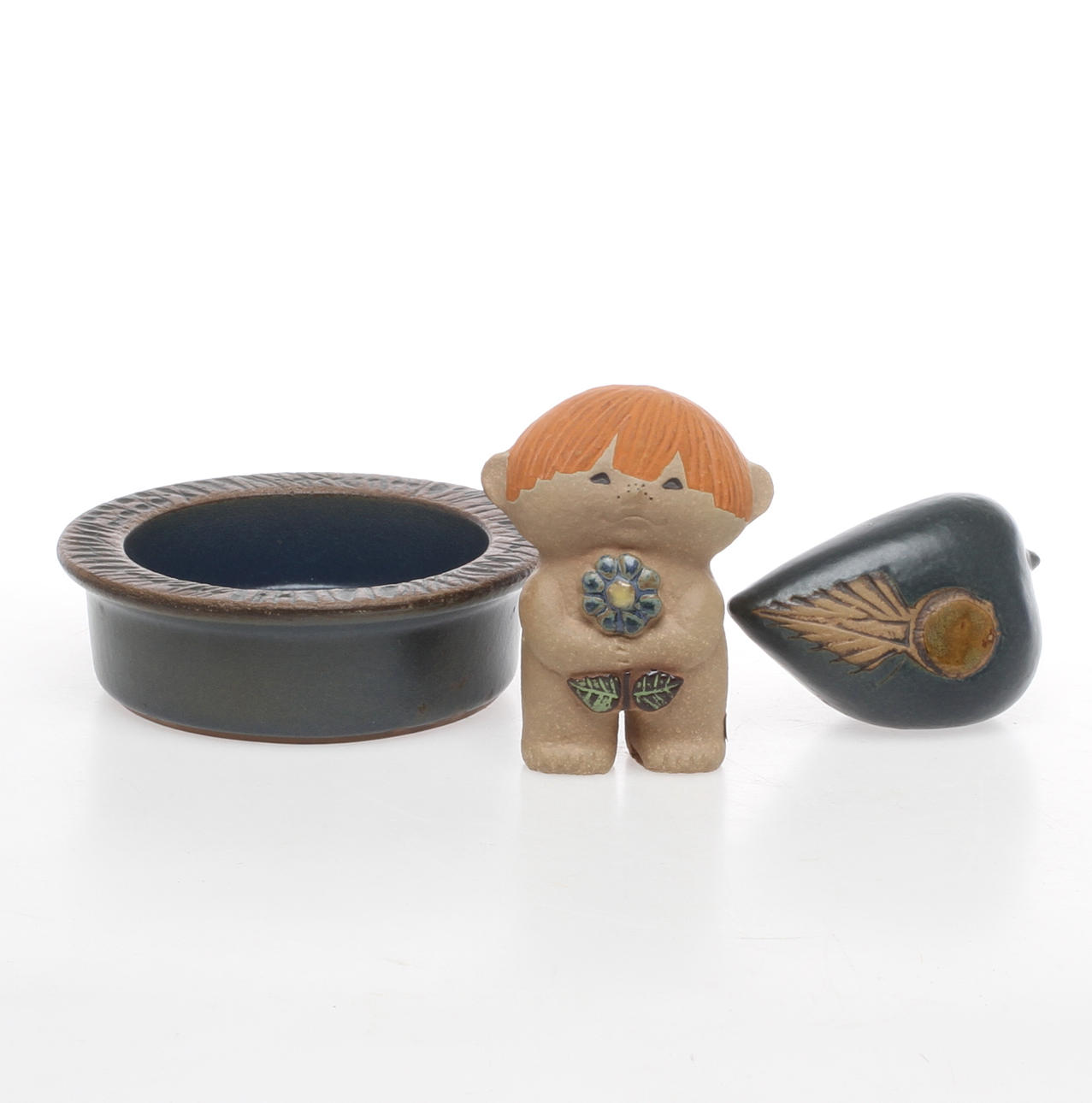 FIGURINER, 2 st samt skål, stengods, Lisa Larson, Gustavsberg.