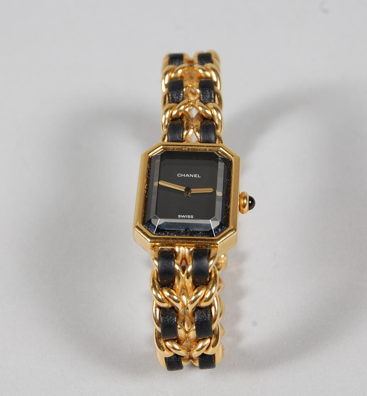 DAMARMBANDSUR, Chanel. förgyllt, numrerad 8293, 1987.