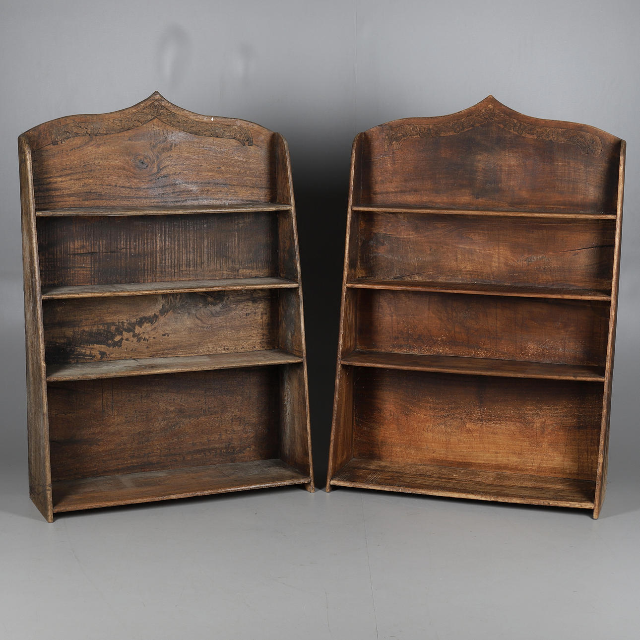 BOKHYLLOR, ett par, Indiska.