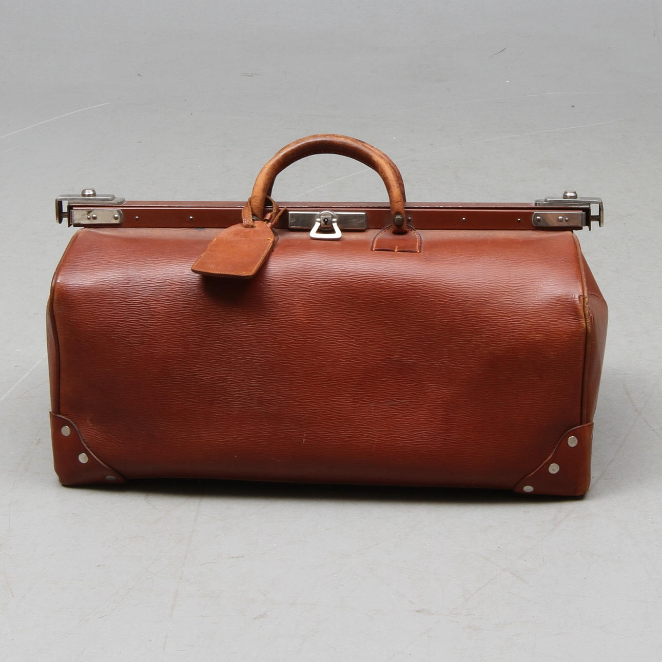 VÄSKA, "läkarväska", läder, 1900-talets första kvartal.