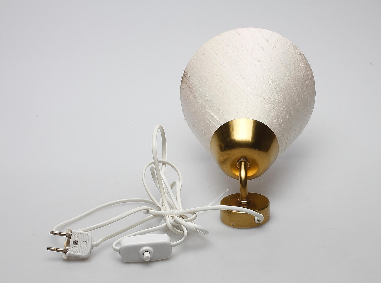 VÄGGLAMPA, mässing, troligen Josef Frank, Svenskt Tenn.