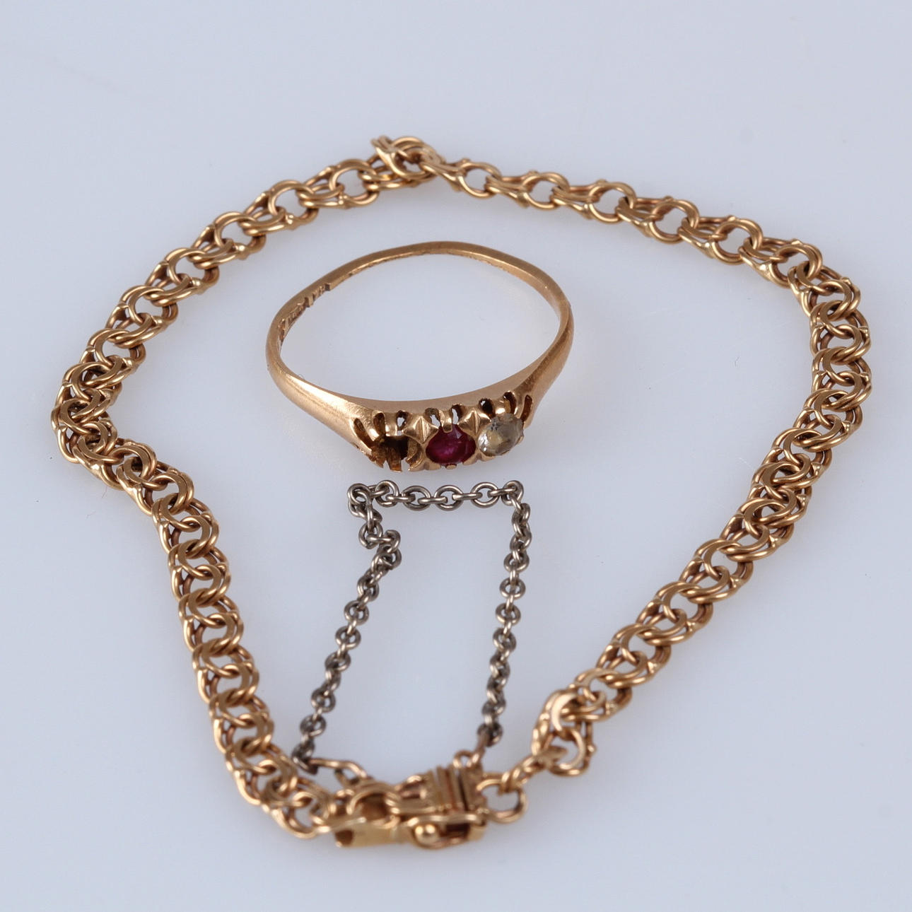ARMBAND, bismarck, samt ring, 18 k guld, vikt ca 6,58 g, 1950-1953.