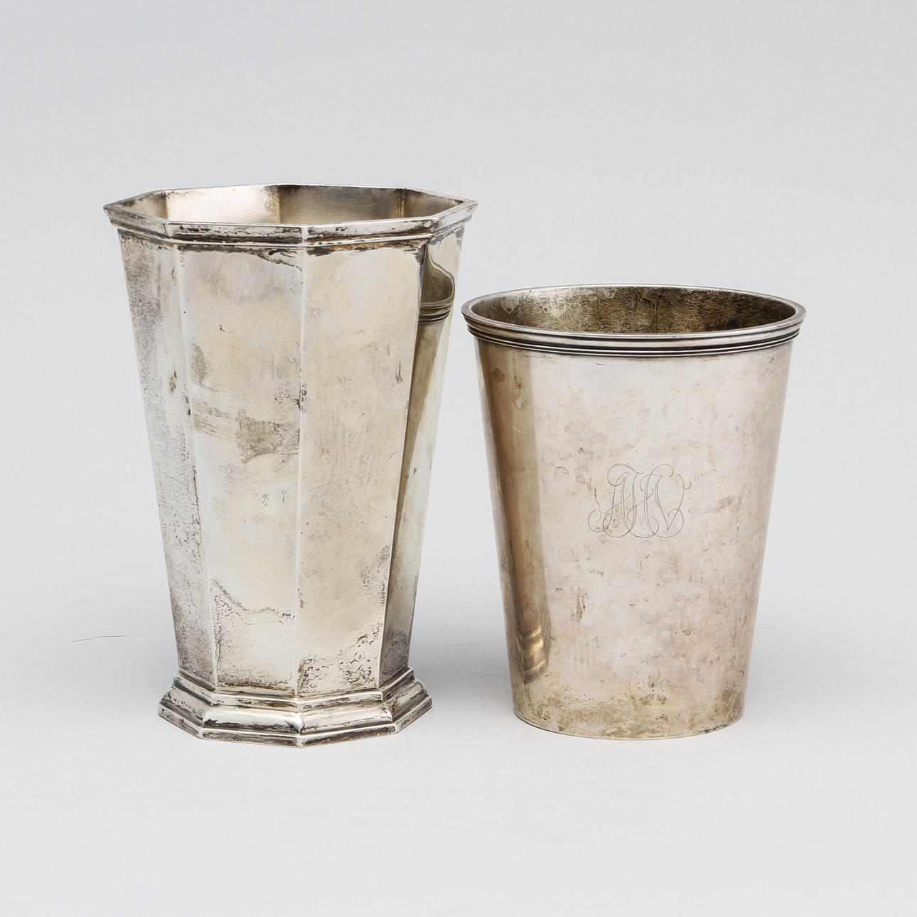 BÄGARE, 2 st, silver, Eric Råström, Göteborg, 1947-1950 total vikt 730 gram.