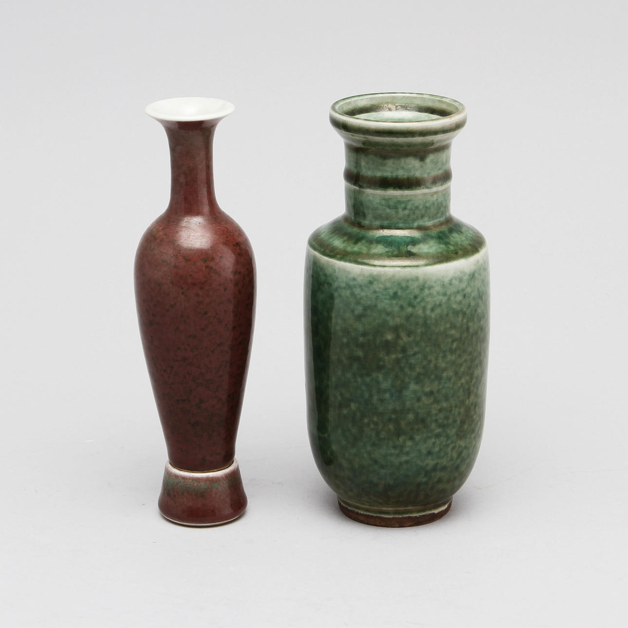 VASER, 2 st, porslin, Kina, 1800/1900-tal.