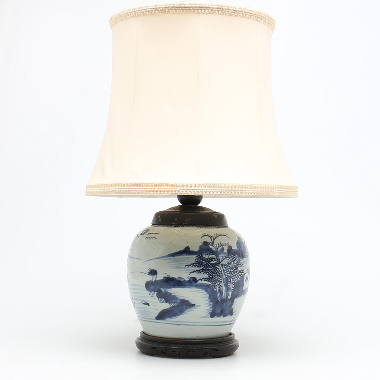 BORDSLAMPA, Kina, 1800-tal.