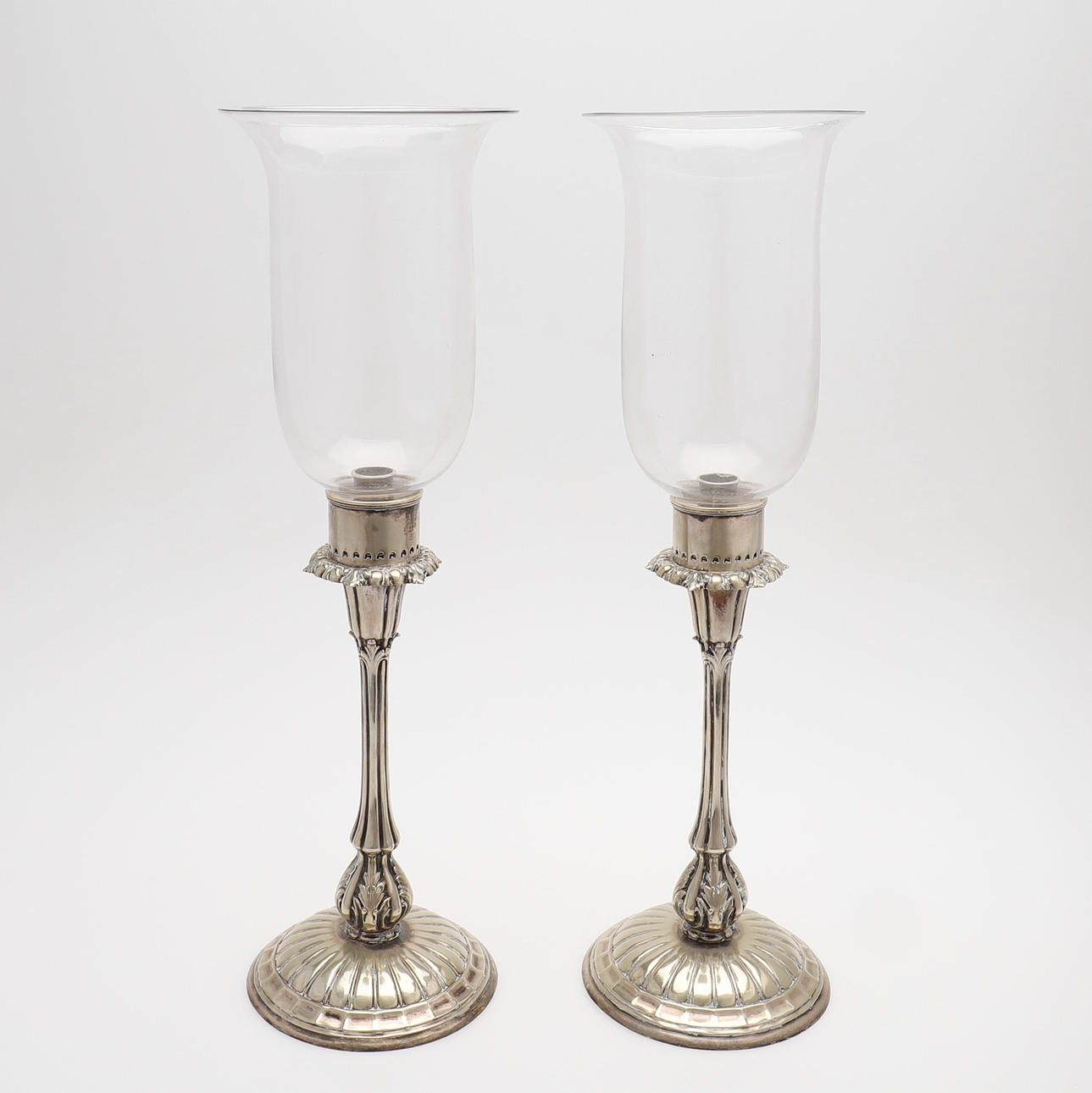 STORMLYKTOR, ETT PAR.