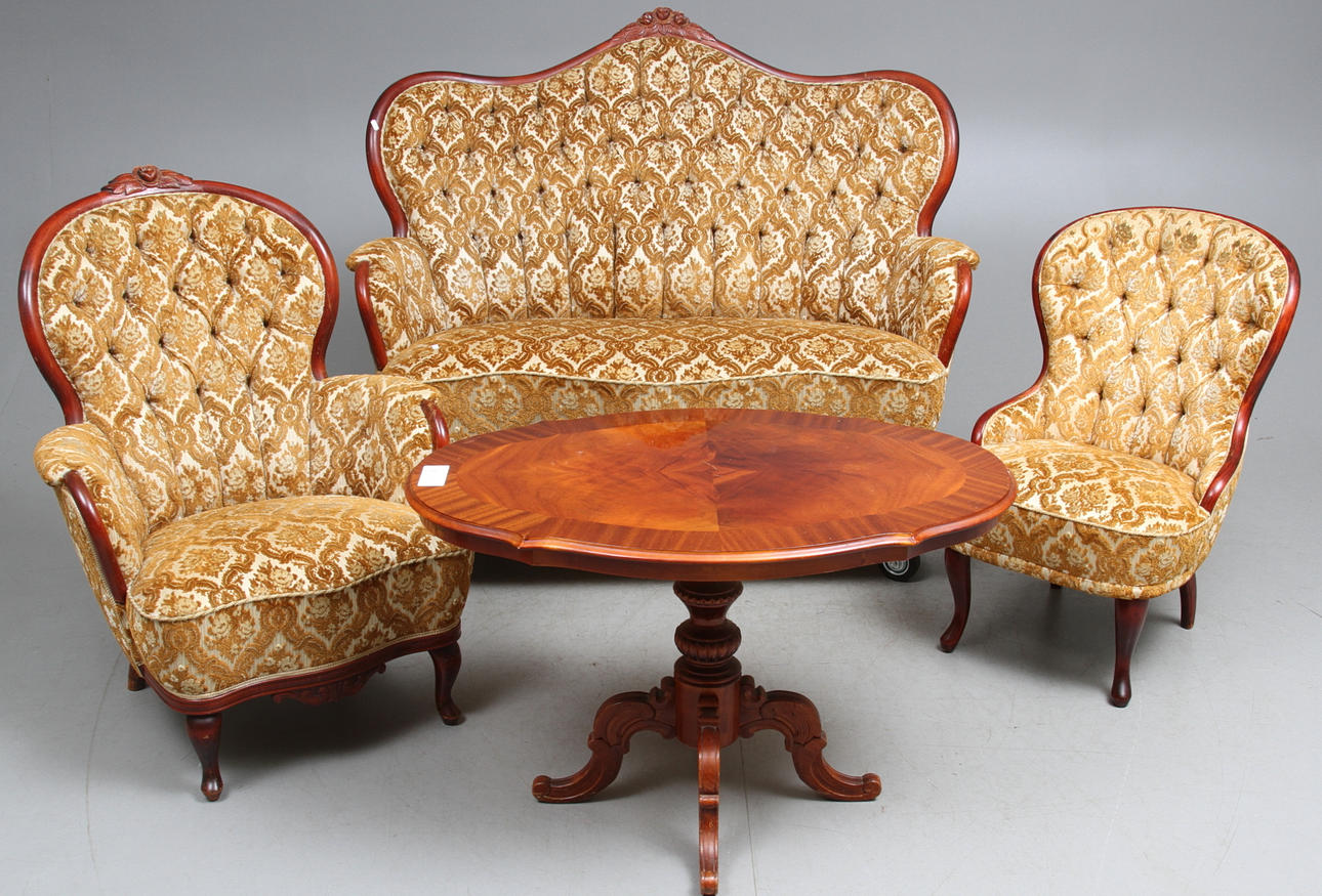 SOFFA, EMMAFÅTÖLJ, BORD och FÅTÖLJ, rokokostil, 1900-talets mitt.