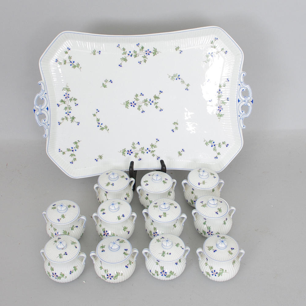 CREMEKOPPAR SAMT FAT, Frankrike.