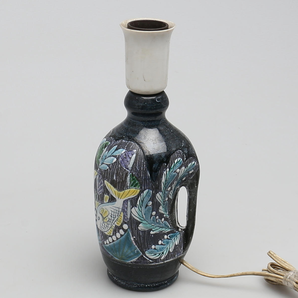 BORDSLAMPA i keramik. Tilgmans, 1960/70-talet.