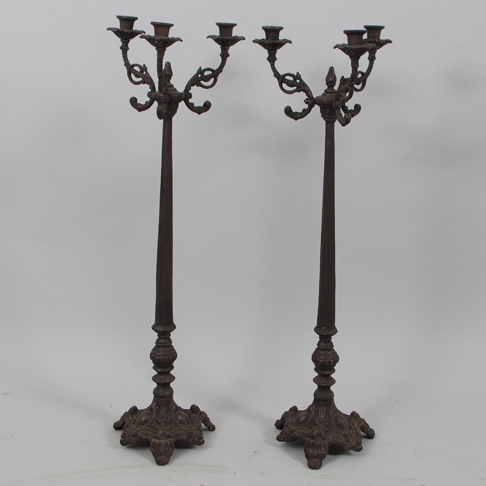 KANDELABRAR, 1 par 3-armade, gjutjärn.