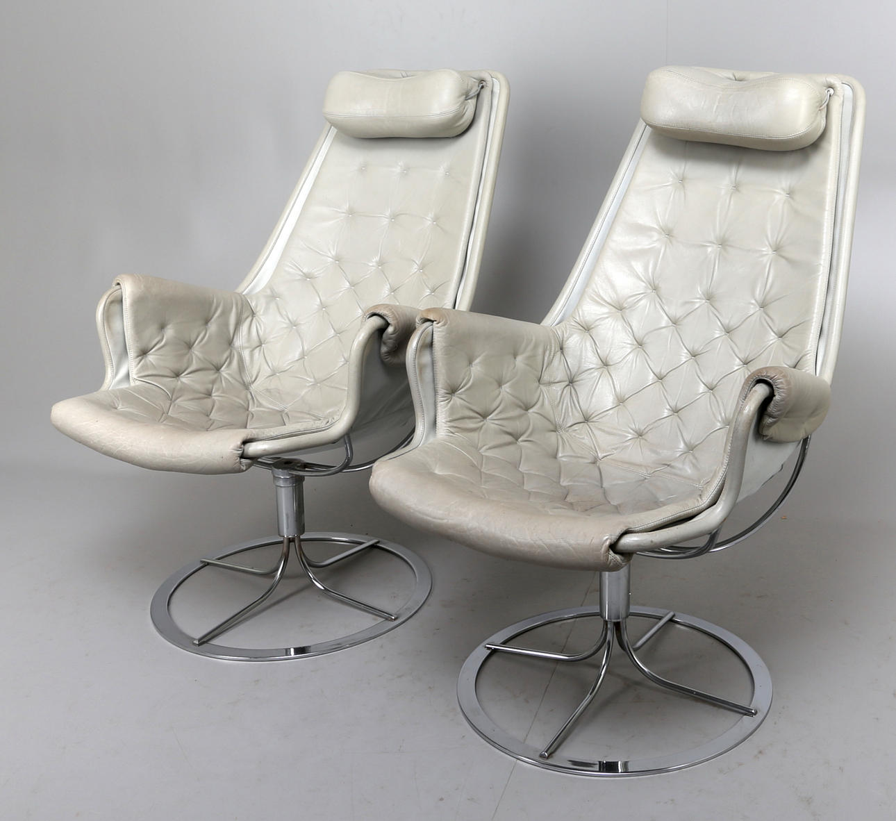 BRUNO MATTSSON. FÅTÖLJER, 1 par, "JETSON", Dux.