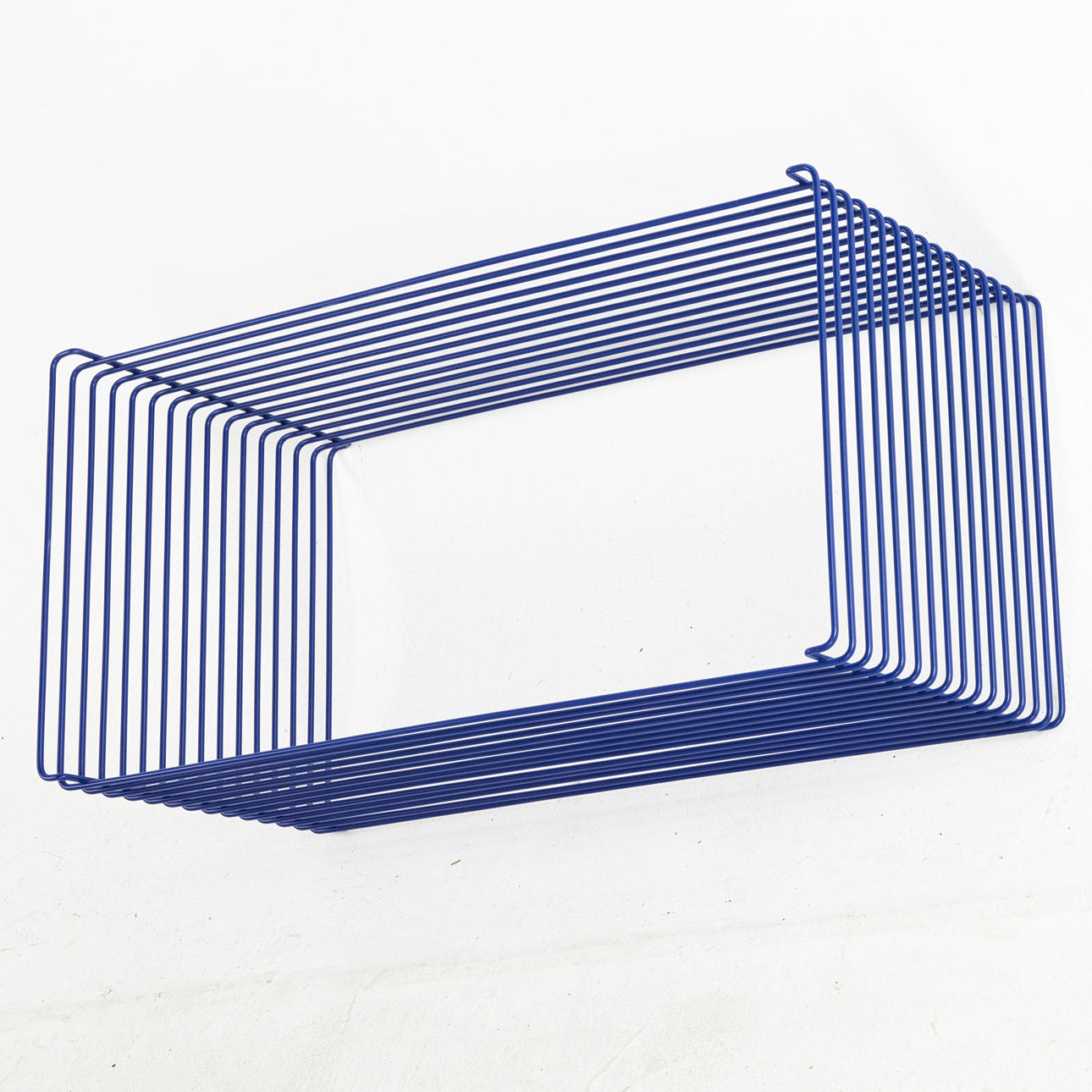 VERNER PANTON. "Panton Wire", hylde, til Montana, Danmark.