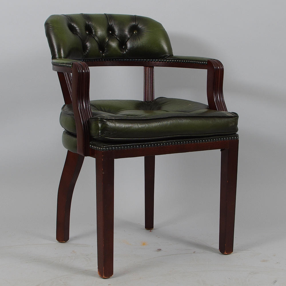 KONTORSSTOL, grönt skinn, engelsk stil.