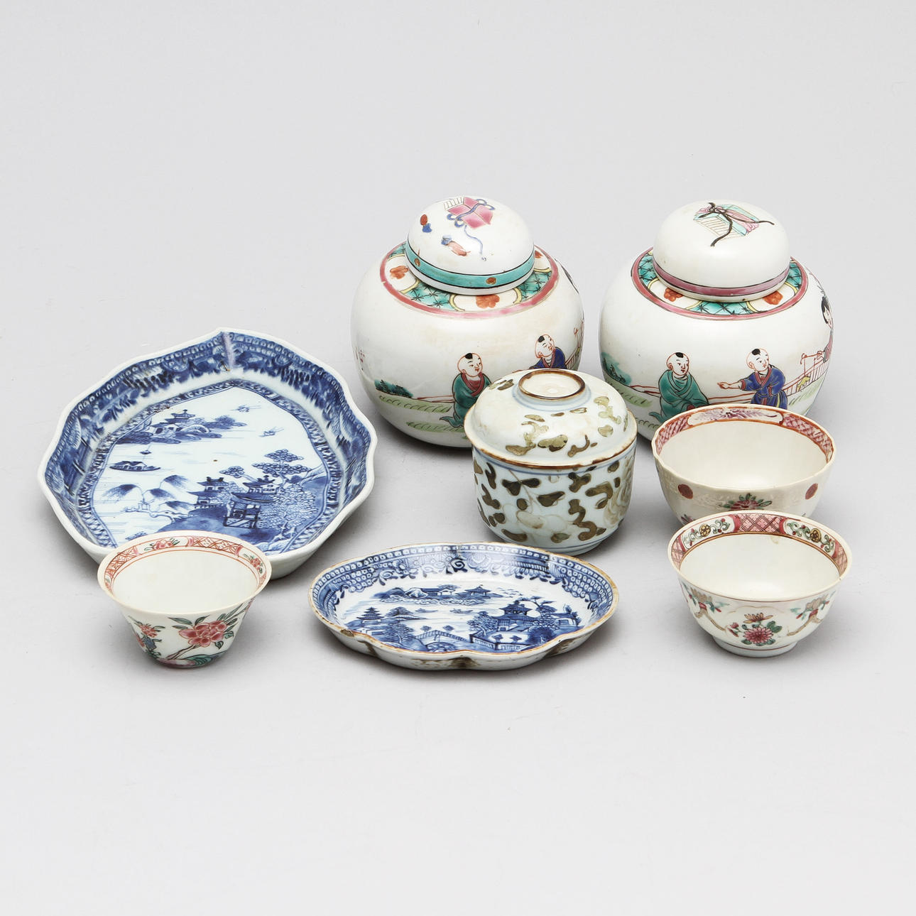 PARTI PORSLIN, 8 delar, Kina, 1700- och 1900-tal.