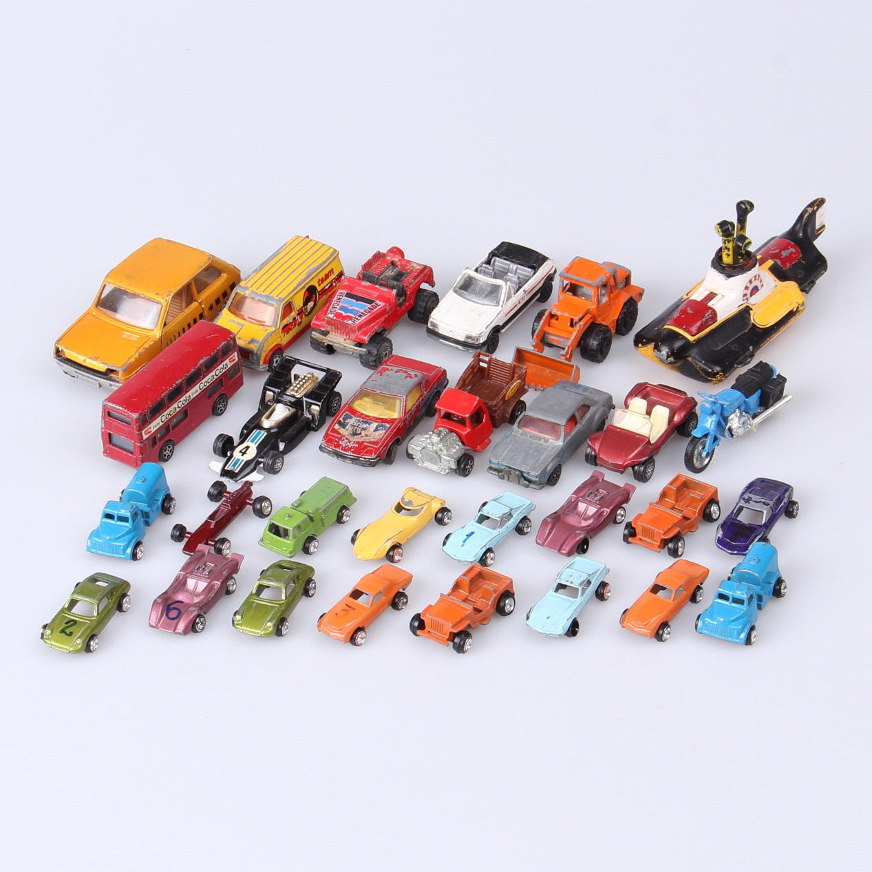 MODELLBILAR, 29 st. plåt, delvis Corgi, Majorette, England,Frankrike.