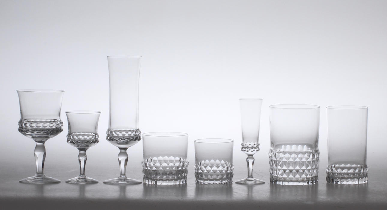 GLASSERVISDELAR, ca 30 delar, "Silvia", Ingeborg Lundin, Orrefors.