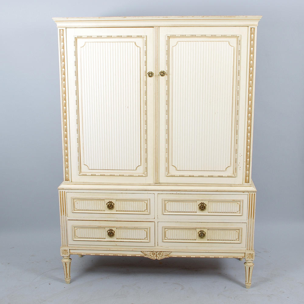 MATSALSSKÅP, vitmålat, gustaviansk stil, 1900-tal.