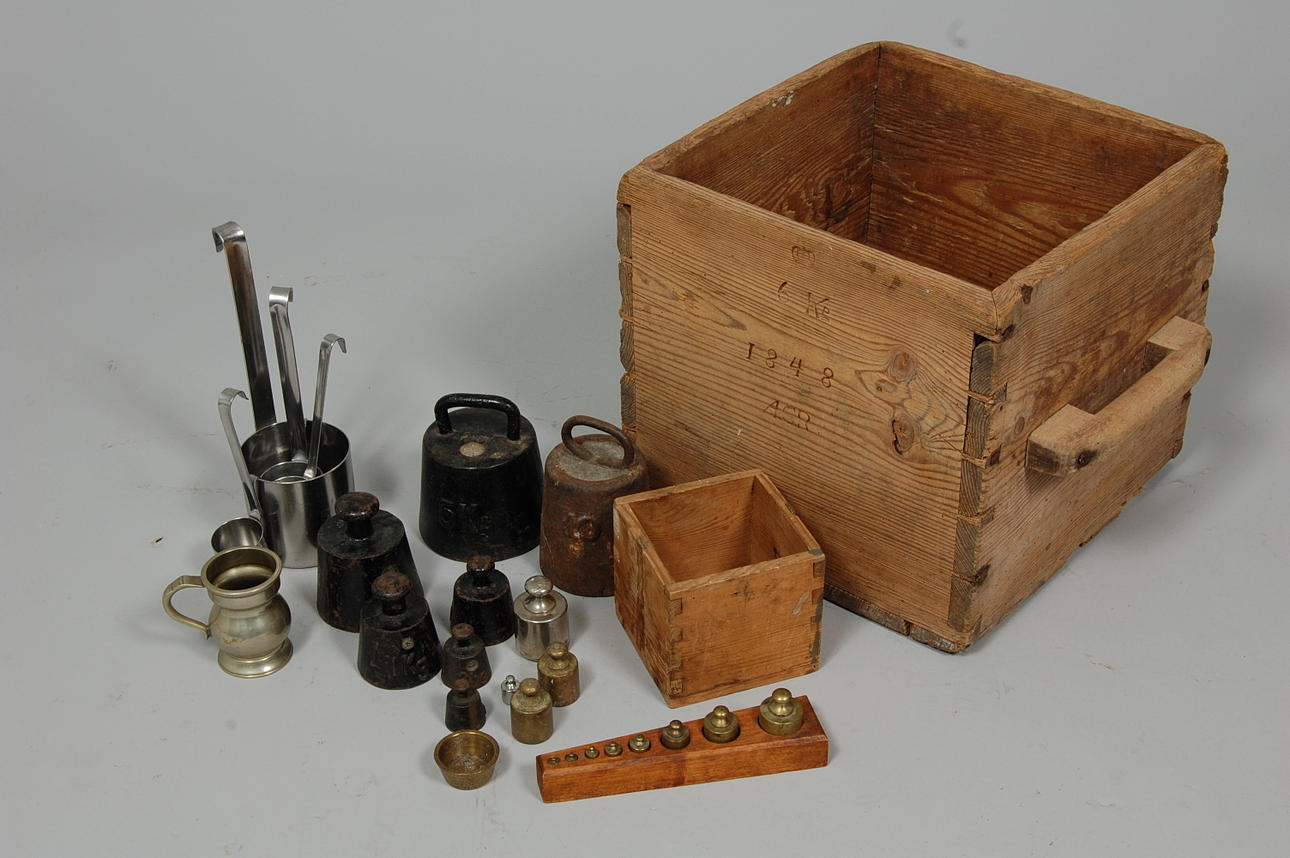 PARTI VIKTER, TRÄMÅTT daterat 1848.