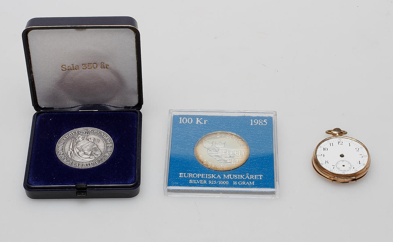 MYNT, 2 st, silver samt FICKUR, 14k guld.