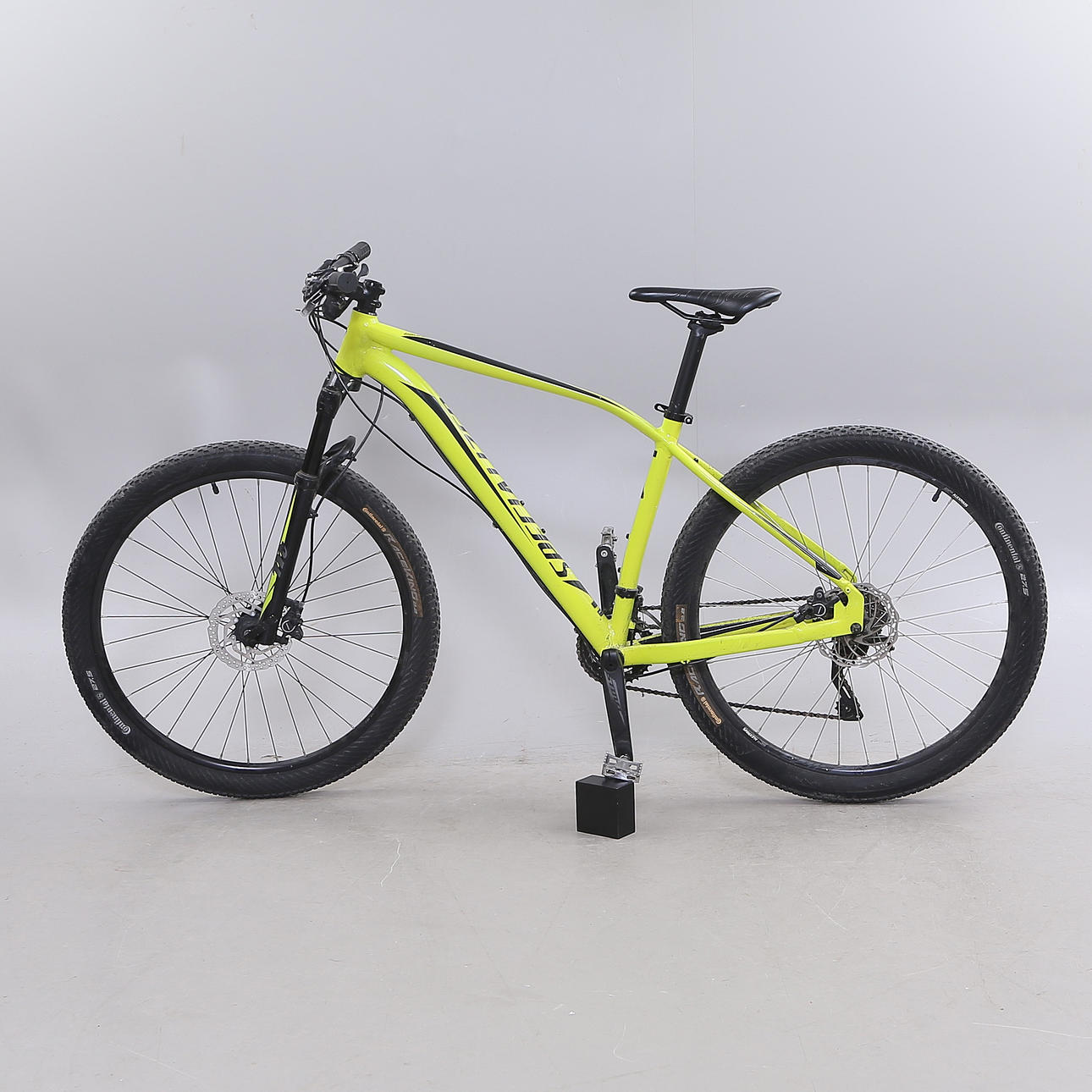 BICICLETA, Sportson Specialized, amarilla.