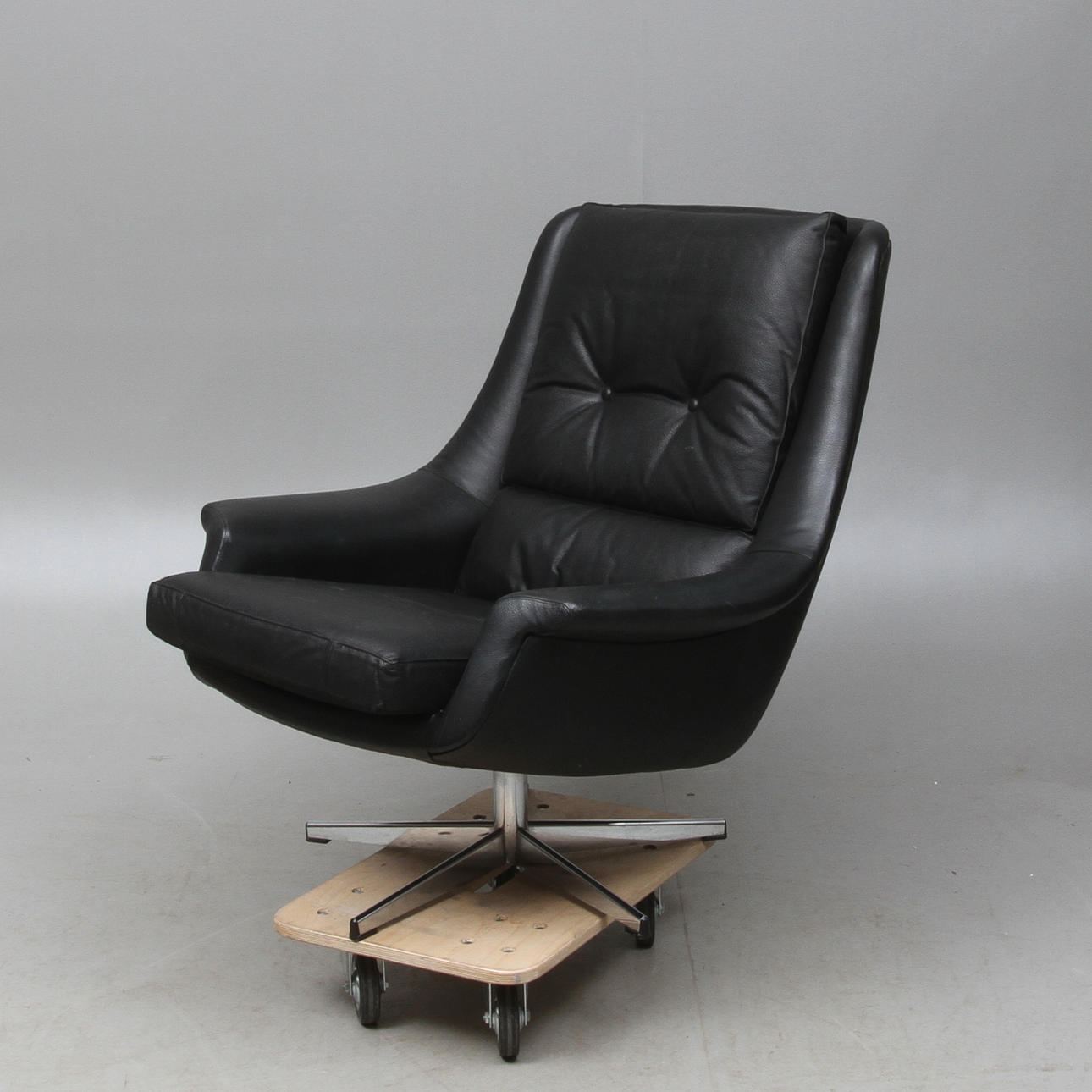 SNURRFÅTÖLJ, 1960/70-tal.