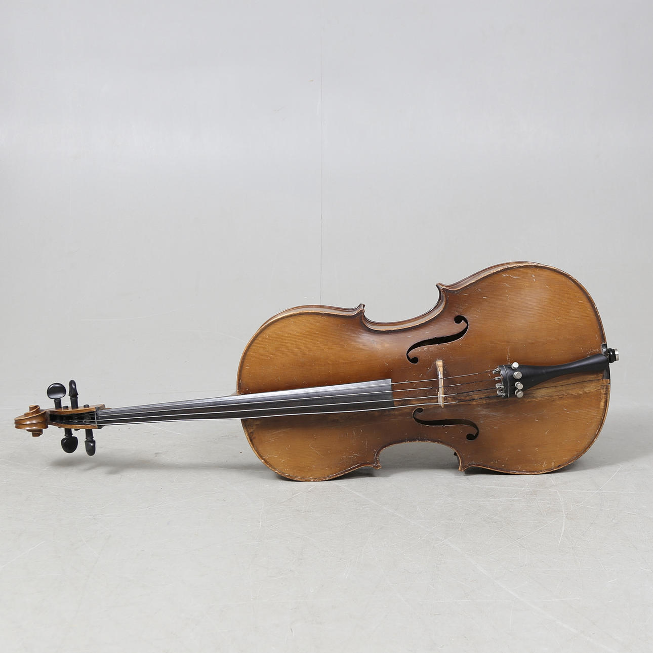 CELLO.