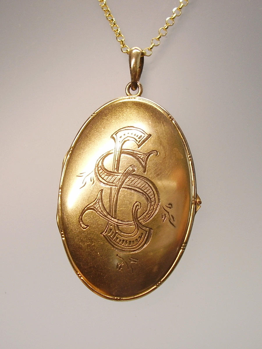 ANTIK MONOGRAM MEDALJON HANDSÆNG.